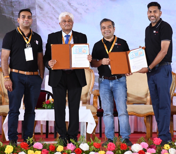 चैप्टर आॅफ द इंडस इंटरप्रयोनर्स टीआईई के रायपुर यूनिट व आई क्रिएट एवं एसएमकेवि-आईएसएफ के बीच एमओयू पर हस्ताक्षर किए गए।